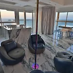 Guest Friendly Cartagena 2Br Jacuzzi Stripper Pole
