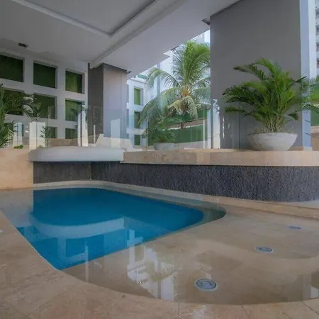 Guest Friendly 2br Jacuzzi Stripper Pole Apartamento