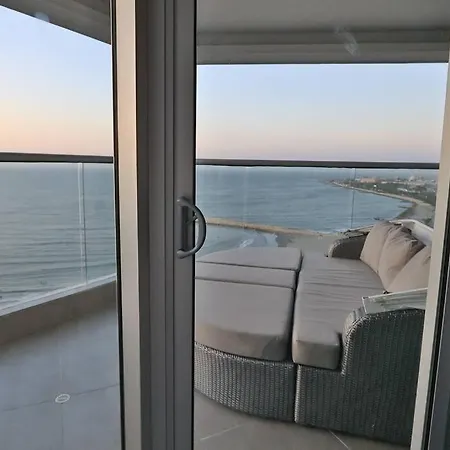 Guest Friendly 2br Jacuzzi Stripper Pole Apartamento