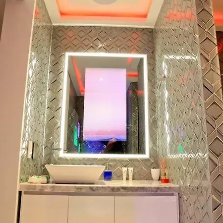 Guest Friendly 2br Jacuzzi Stripper Pole Apartamento Cartagena