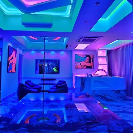 Guest Friendly 2br Jacuzzi Stripper Pole Apartamento *