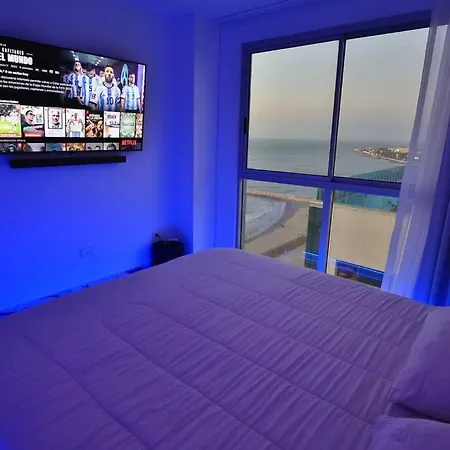 Apartamento Guest Friendly 2br Jacuzzi Stripper Pole