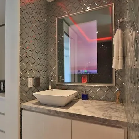 Guest Friendly 2br Jacuzzi Stripper Pole Apartamento Cartagena