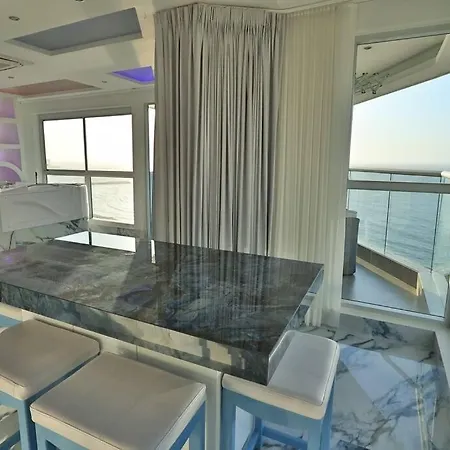 Guest Friendly 2br Jacuzzi Stripper Pole Cartagena