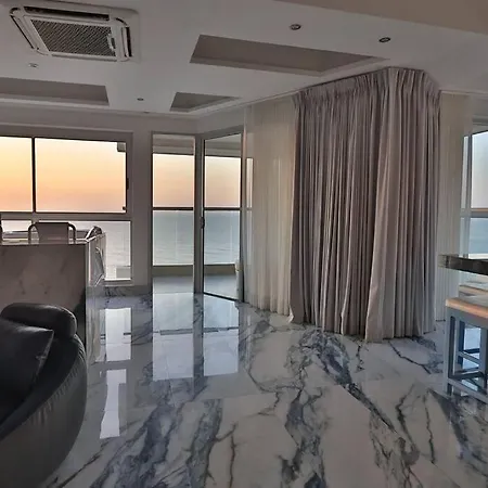 Guest Friendly 2br Jacuzzi Stripper Pole Apartamento