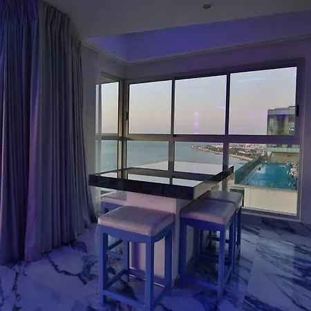 Guest Friendly 2br Jacuzzi Stripper Pole * Cartagena