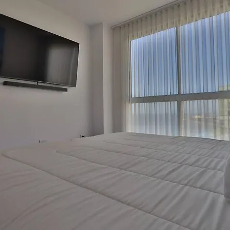 Guest Friendly 2br Jacuzzi Stripper Pole Cartagena